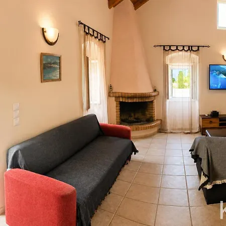 Private Demetra 1768 With Pool - Close To Villa *