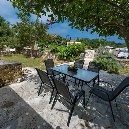 Private Demetra 1768 With Pool - Close To *