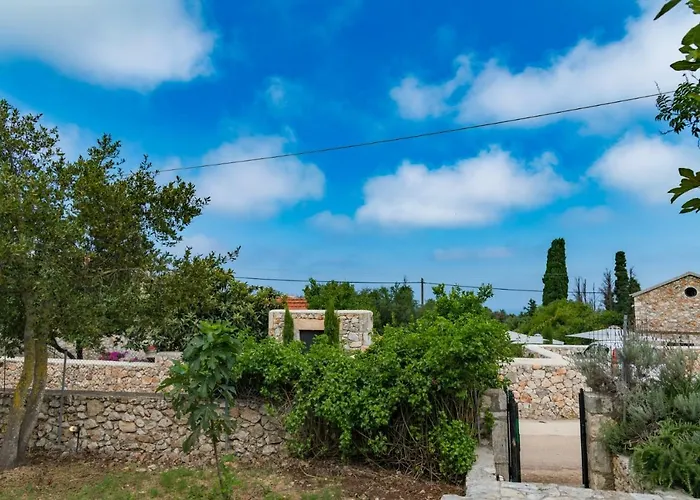 Private Demetra 1768 With Pool - Close To Villa